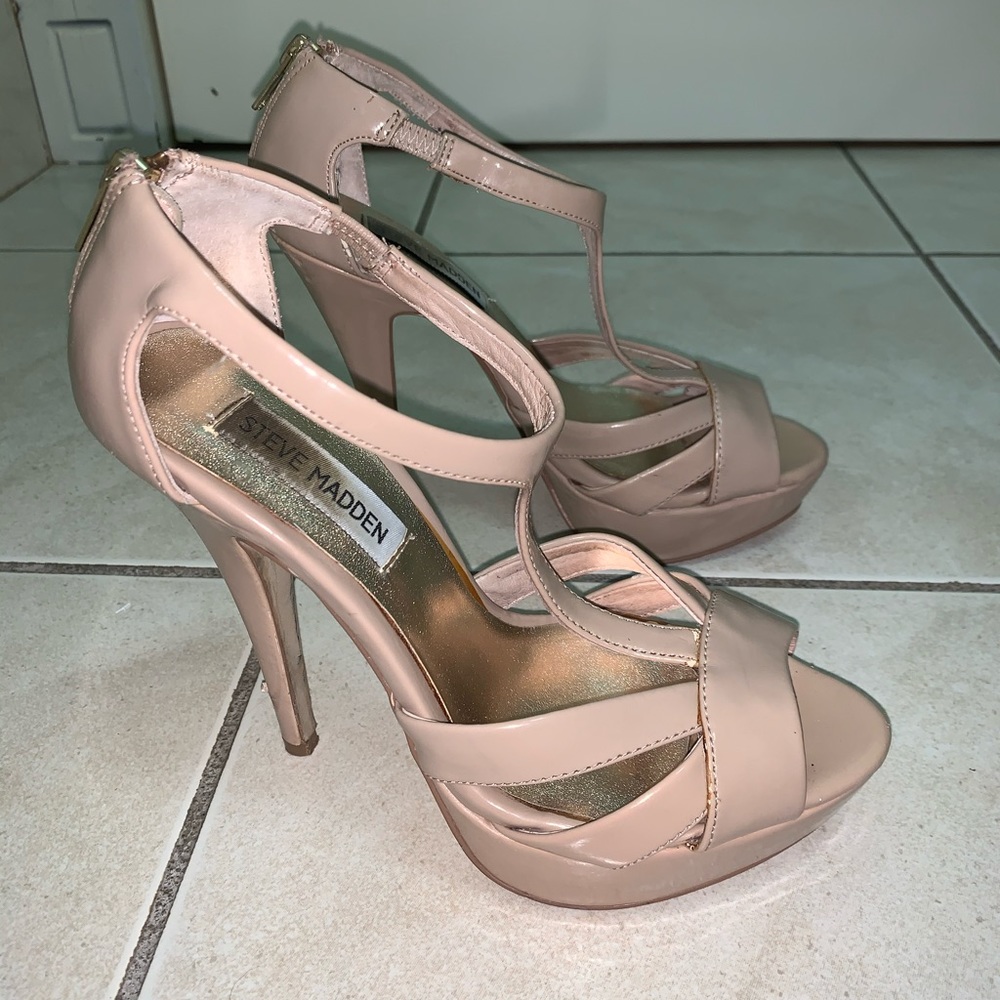 Steve Madden nude heels